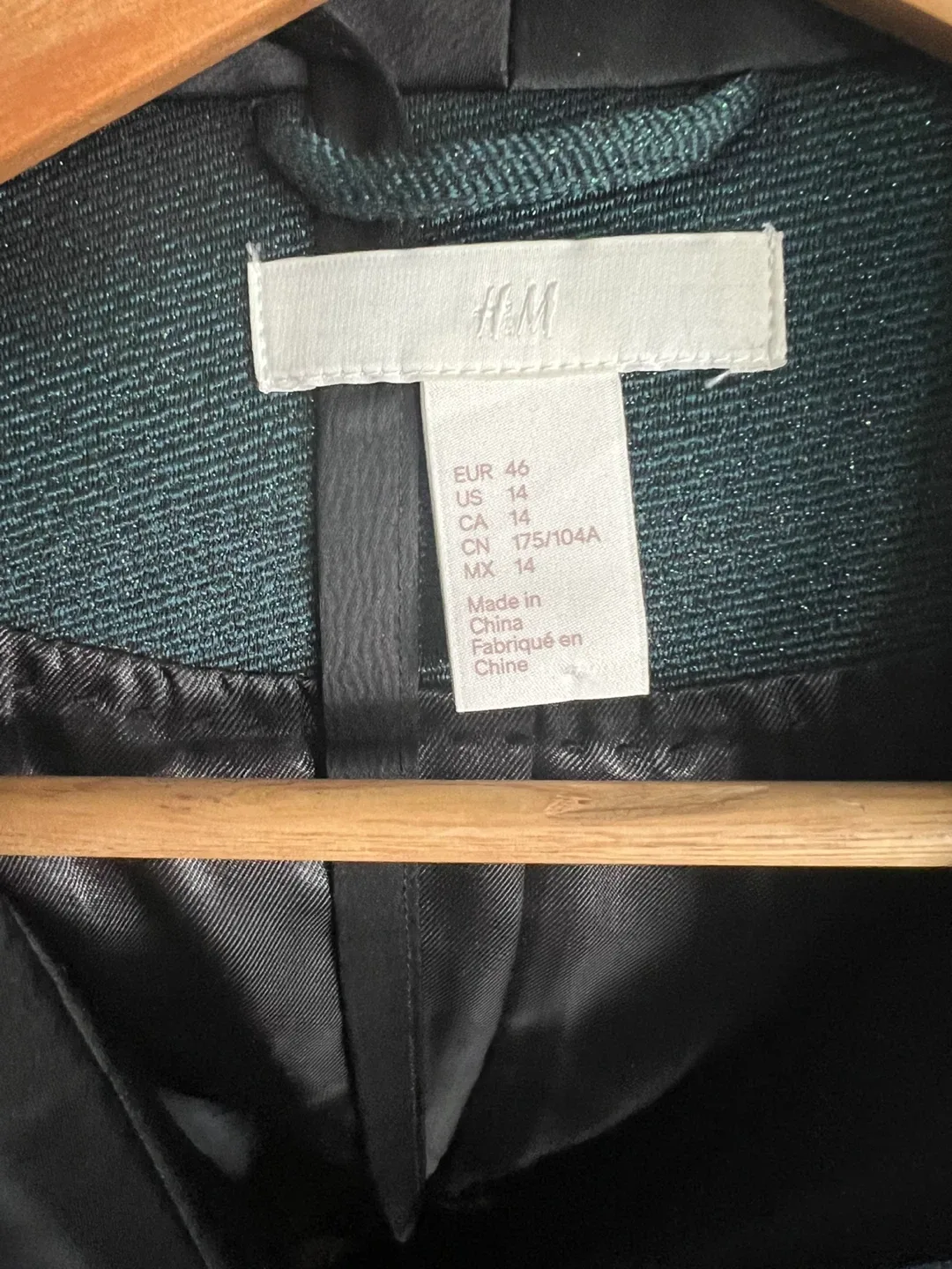H&M Green Blazer - Size 14 image indicator(2)
