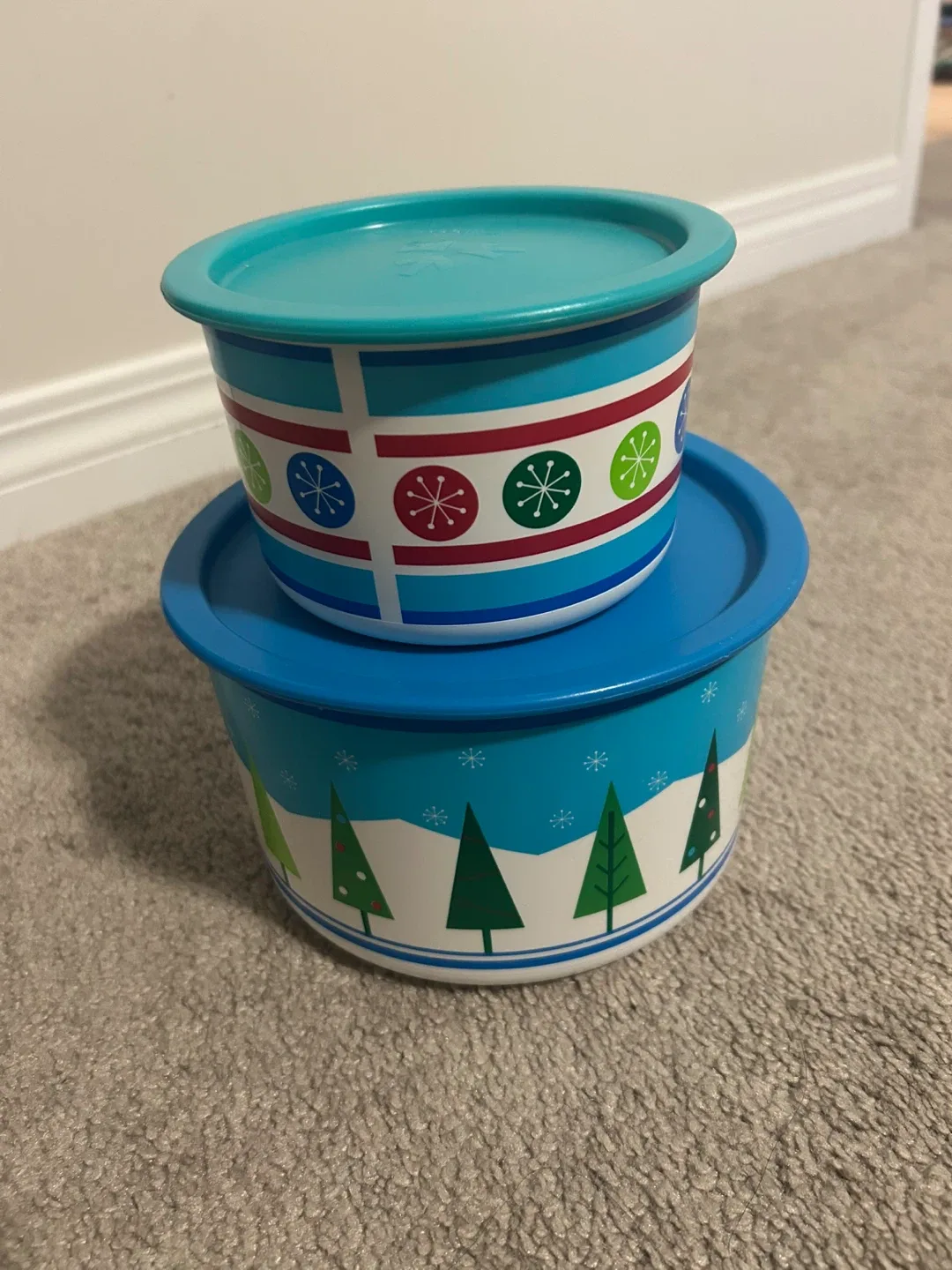Tupperware Holiday Bowls thumbnail