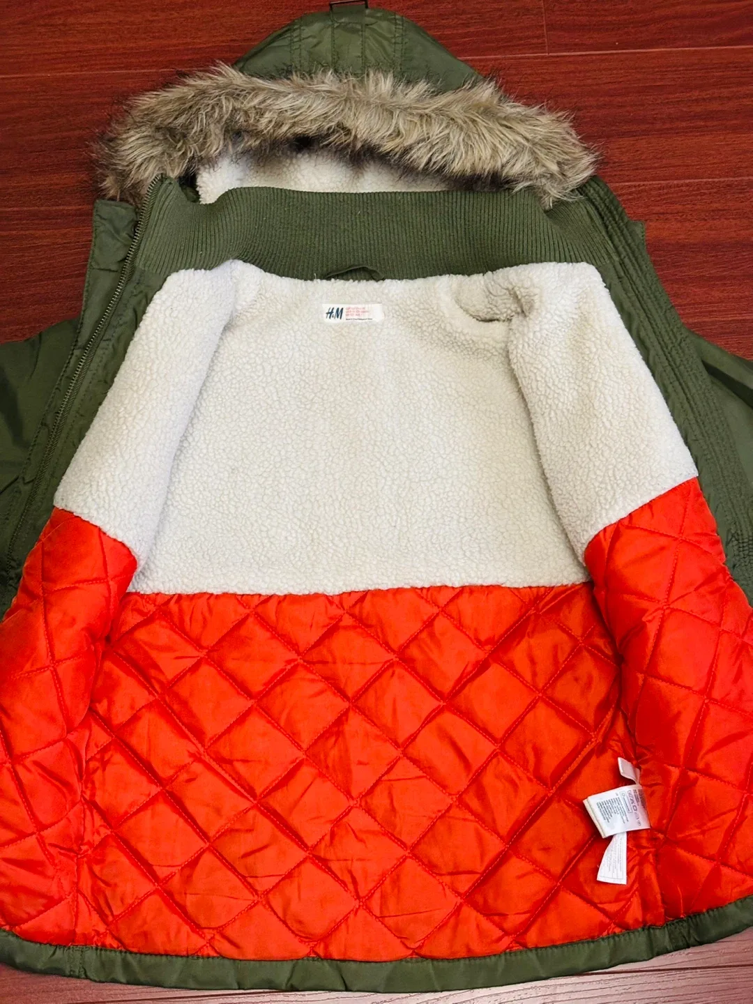 H&M Kids Green Winter Jacket Size 6-7Y image indicator(3)