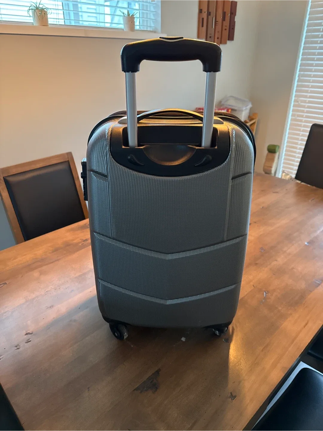 Heys Grey Carry-On Luggage image indicator(6)