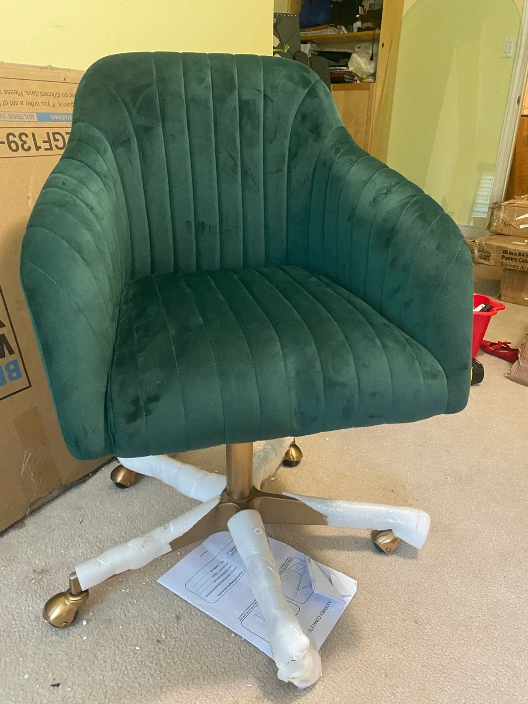 Green Velvet Swivel Office Chair image indicator(9)