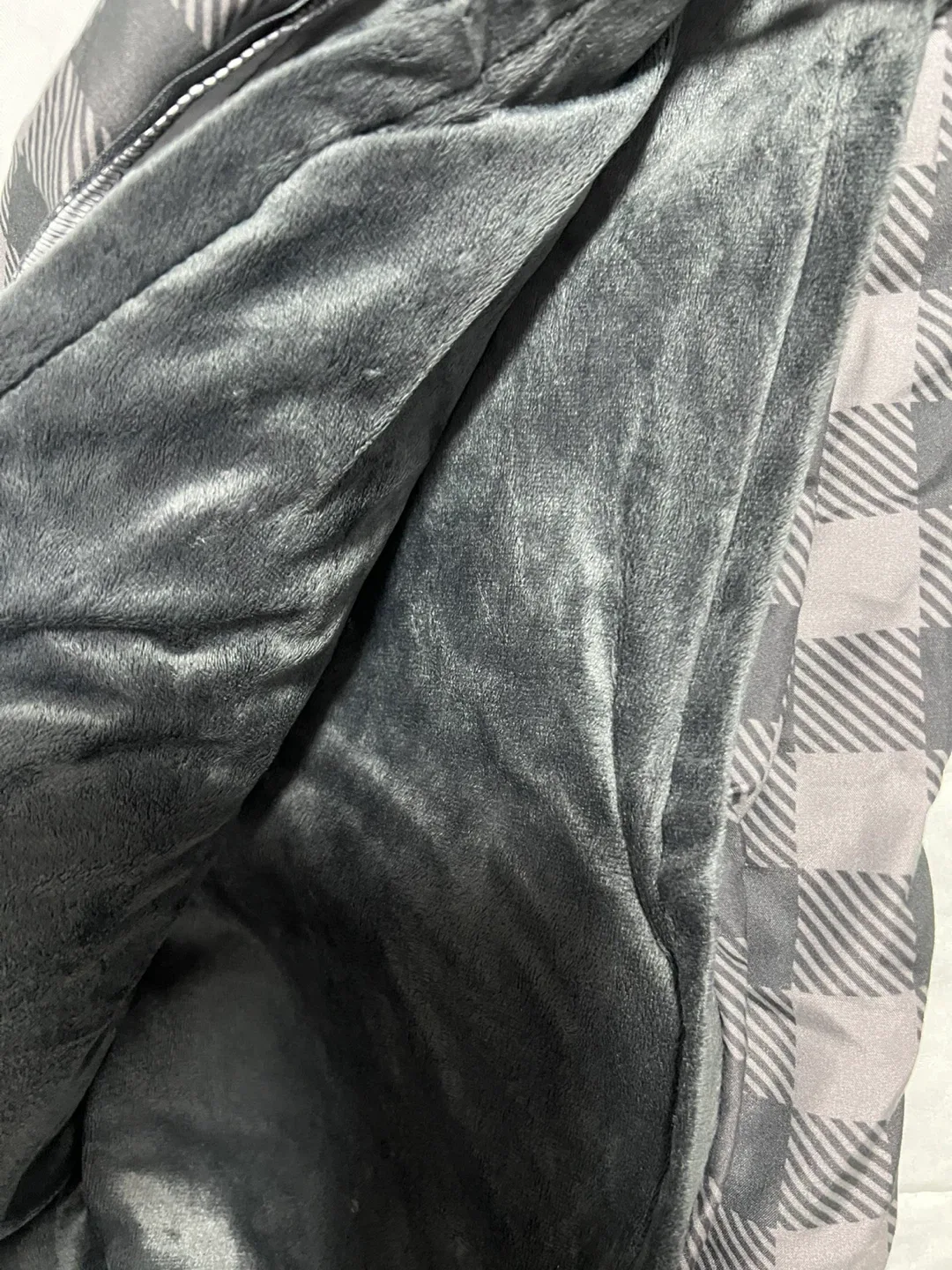 Endy Weighted Blanket, Grey image indicator(3)