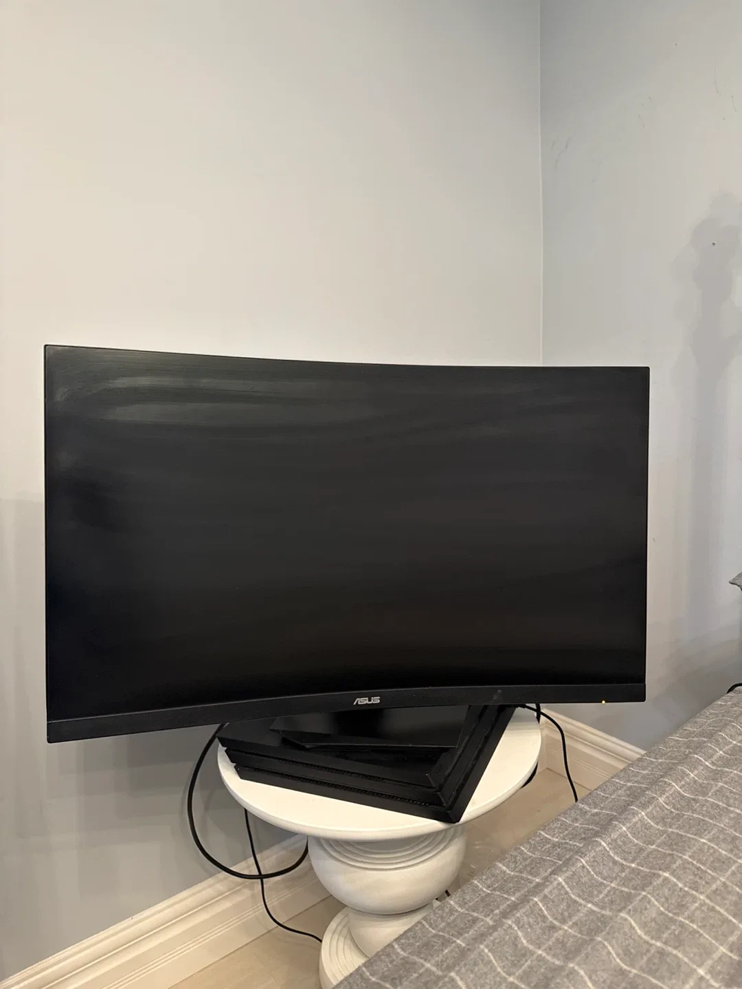 ASUS TUF Gaming Curved Monitor image indicator(2)