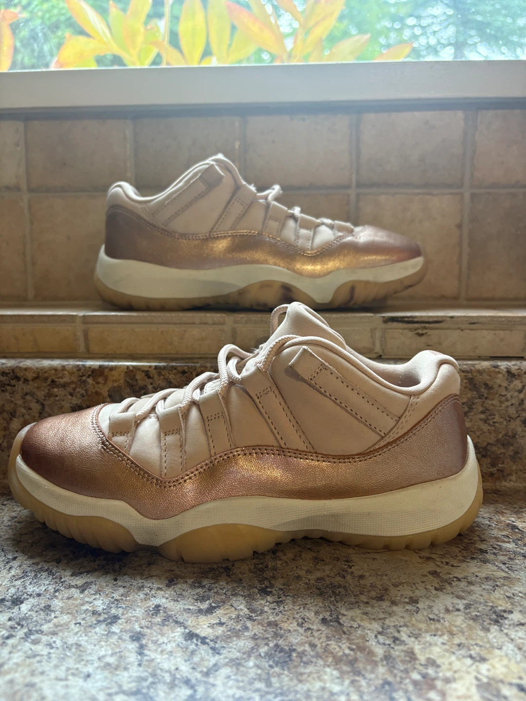 Jordan 11 Retro Low Rose Gold