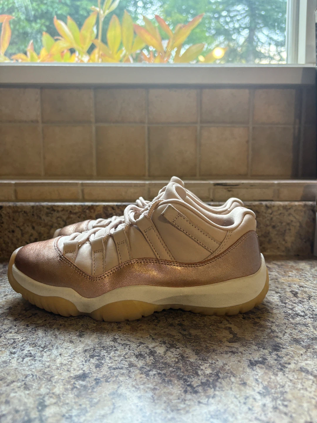 Jordan 11 Retro Low Rose Gold - photo 5