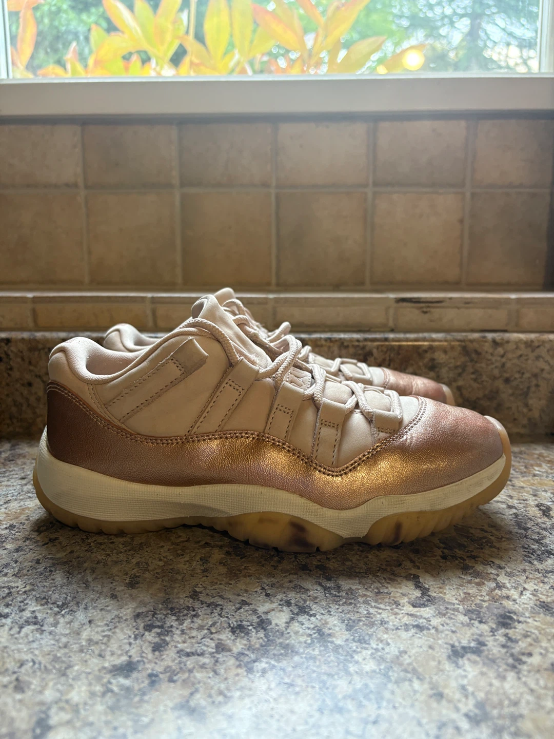 Jordan 11 Retro Low Rose Gold - photo 3