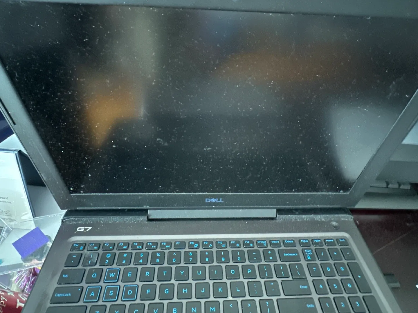 Dell G7 15 Gaming Laptop image indicator(3)