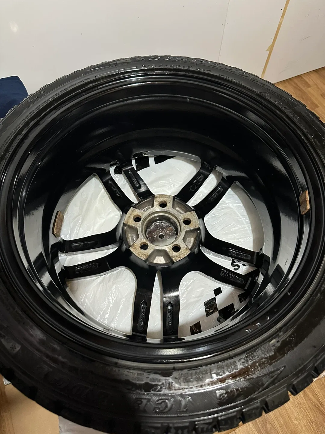 Used 17" Alloy Wheels with Winter Tires image indicator(4)