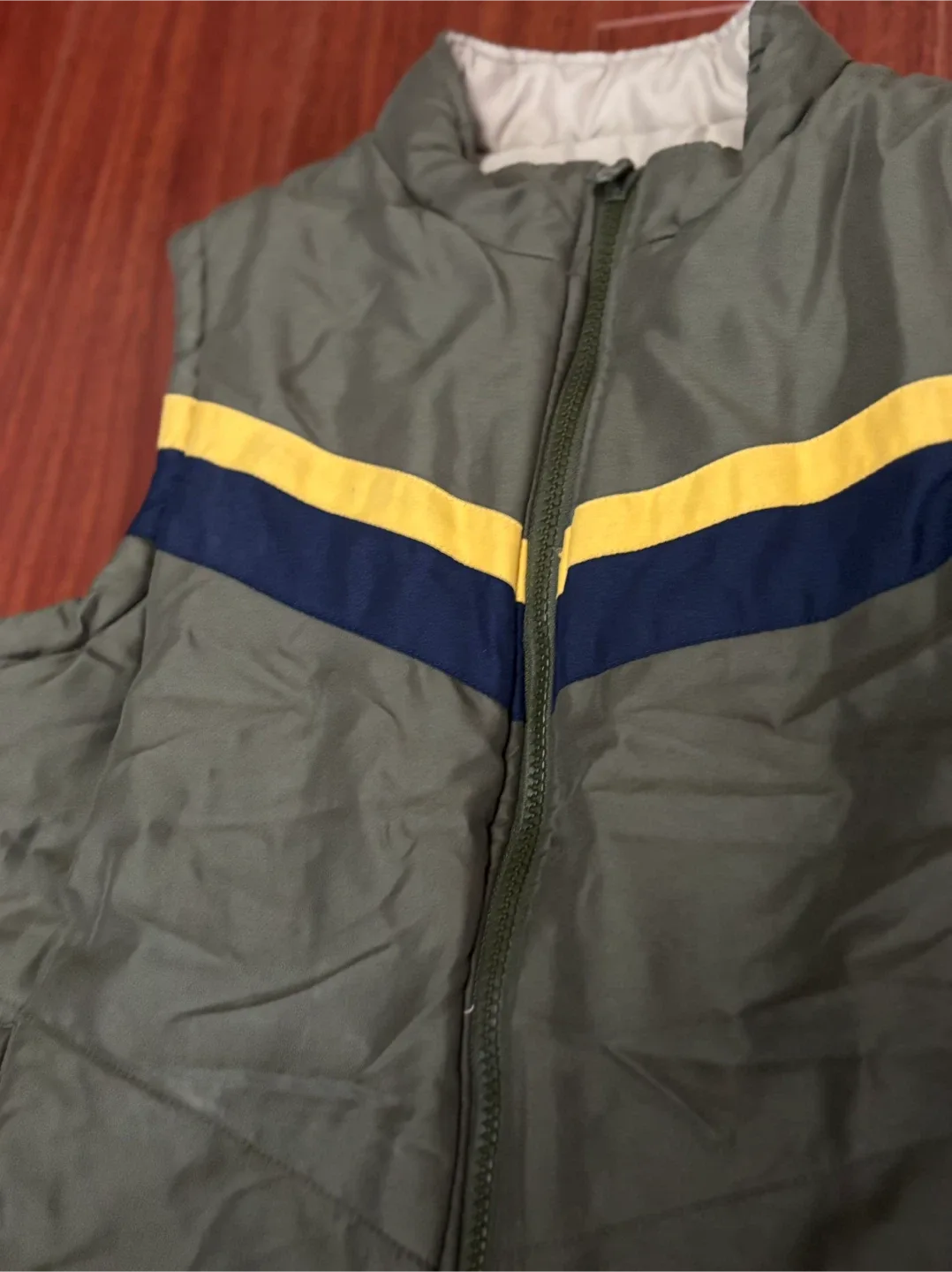 Kids' Puffer Vest - Size 6/8 image indicator(6)