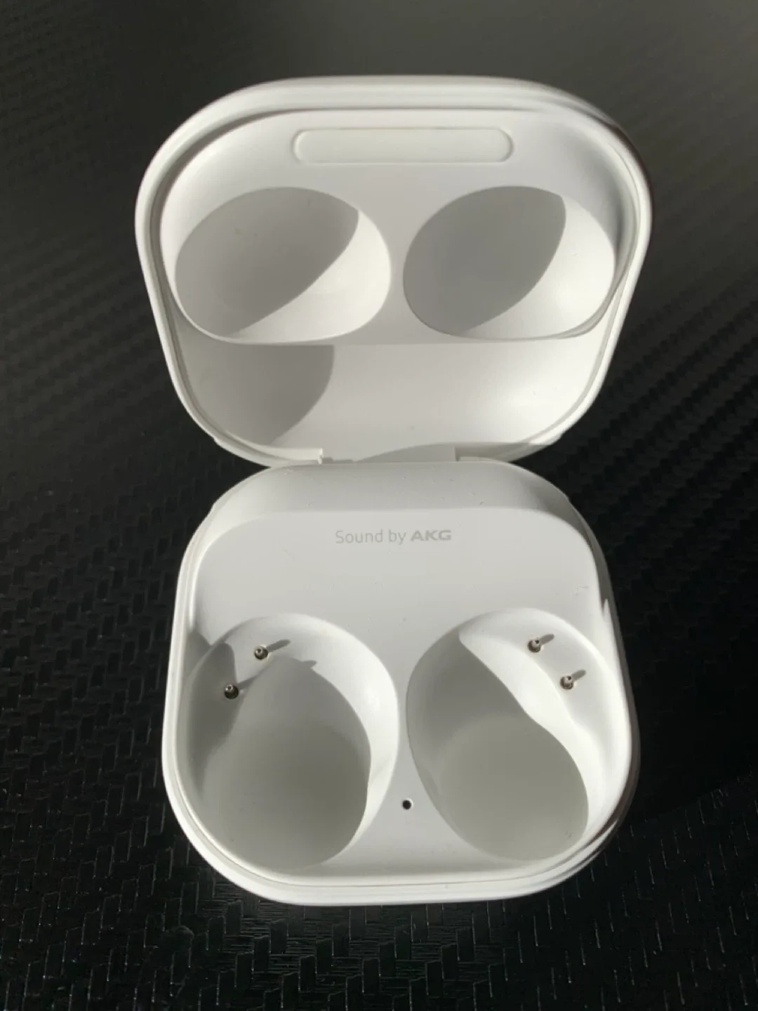 Samsung Galaxy Buds 2 Pro Charging Case ONLY 🥕 image indicator(3)