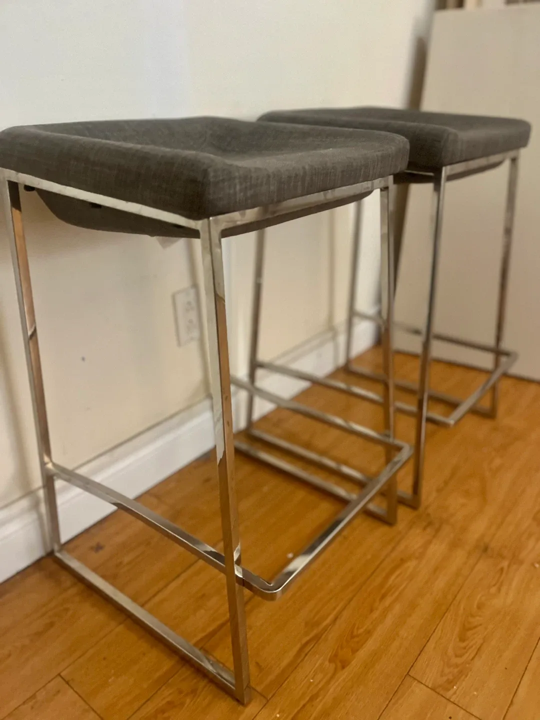 Structure Set of 2 Grey Bar Stools image indicator(3)