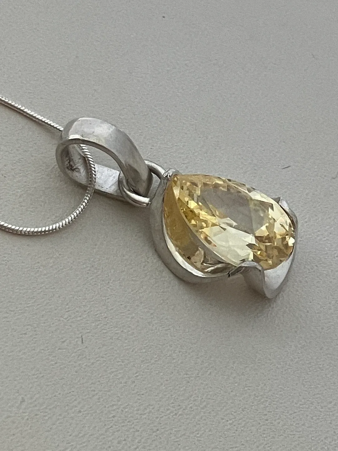 Vintage citrin 925 sterling silver Pendant with 20” chain thumbnail