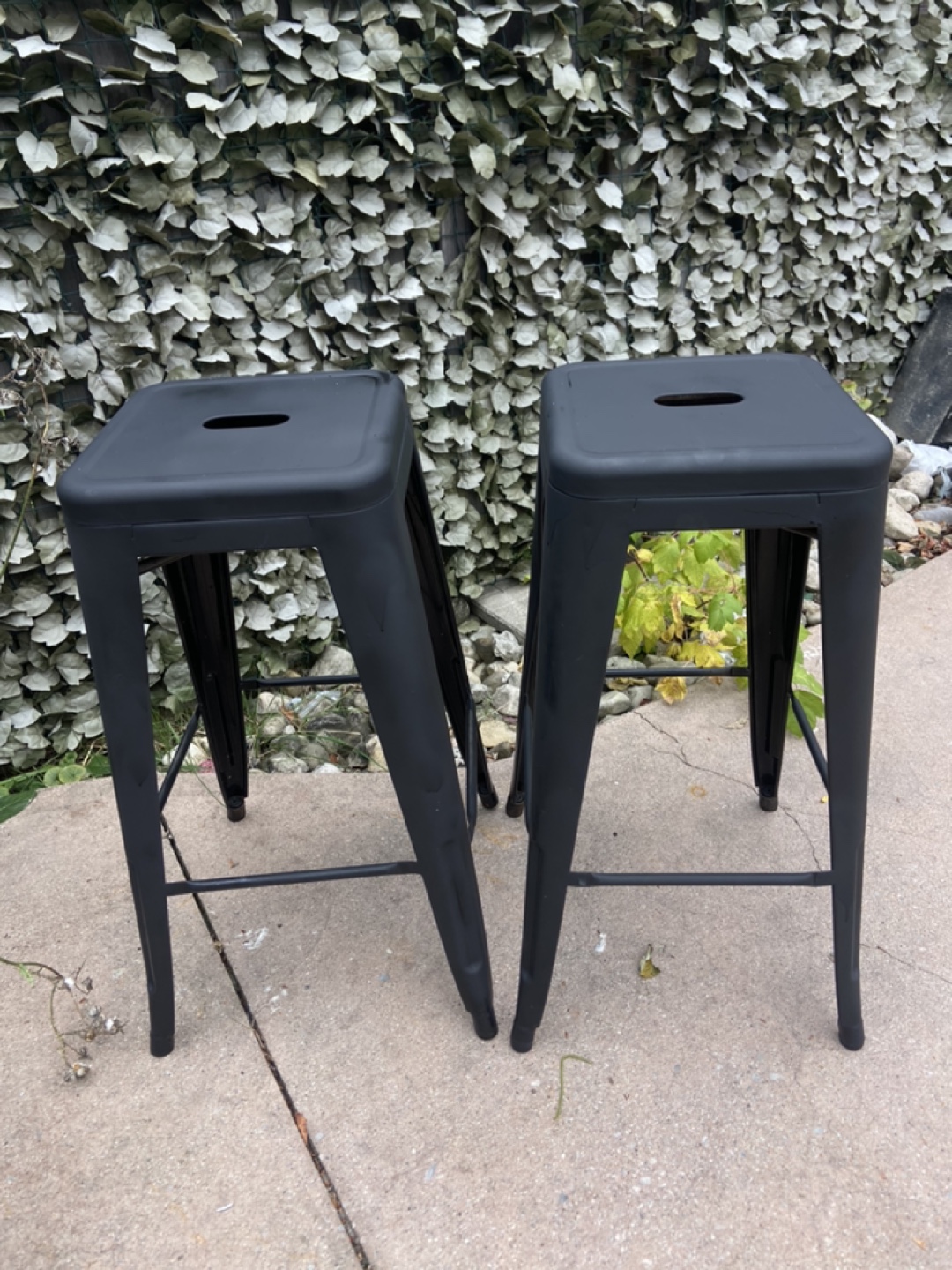 Set of 2 Black Metal Bar Stools
