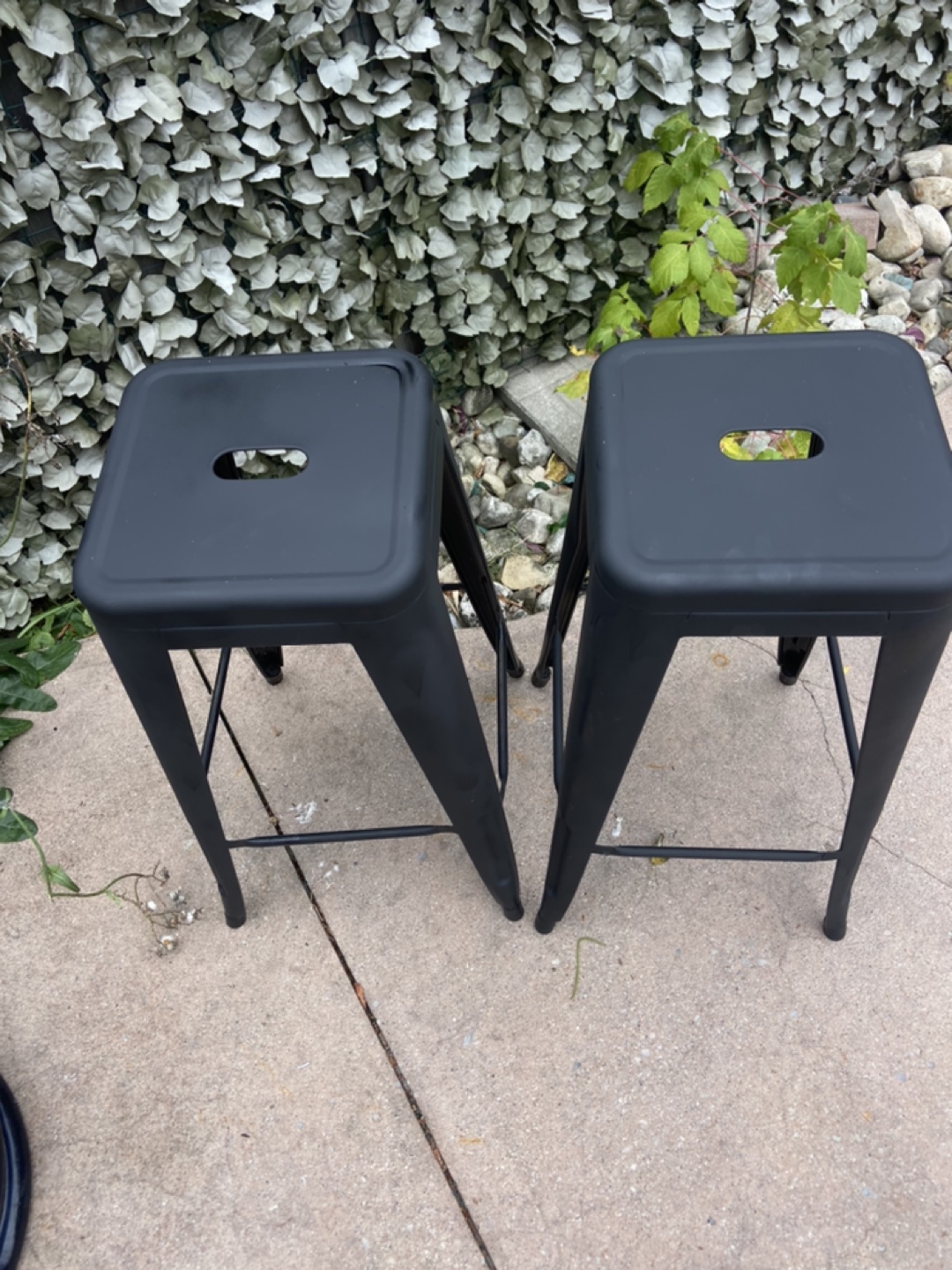 Set of 2 Black Metal Bar Stools - photo 2