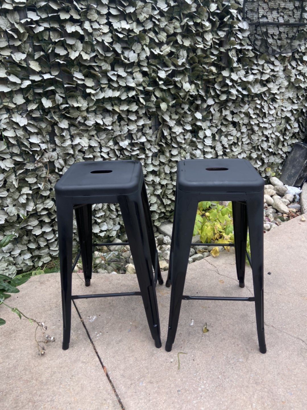Set of 2 Black Metal Bar Stools - photo 4