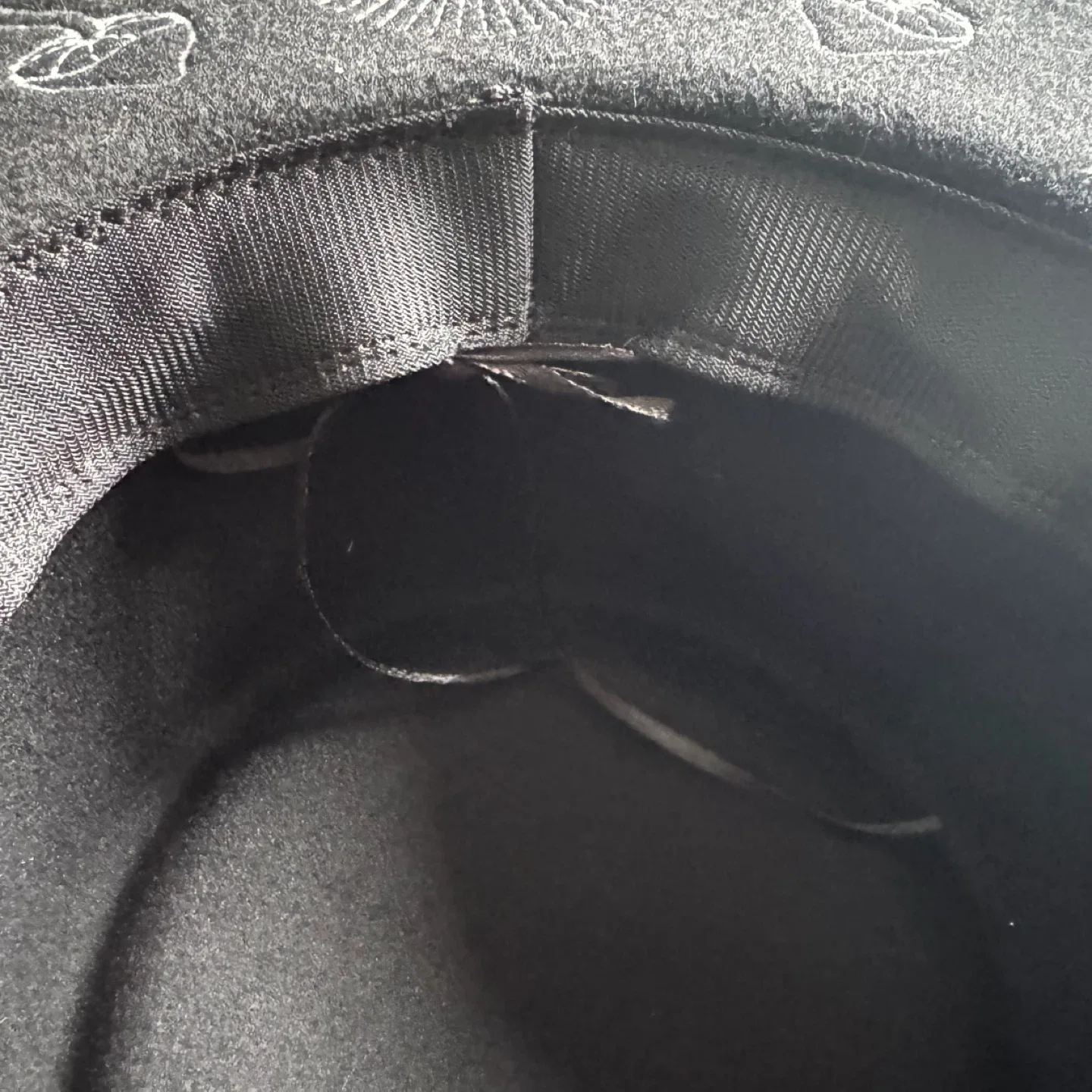 Witchy Felt Hat image indicator(3)