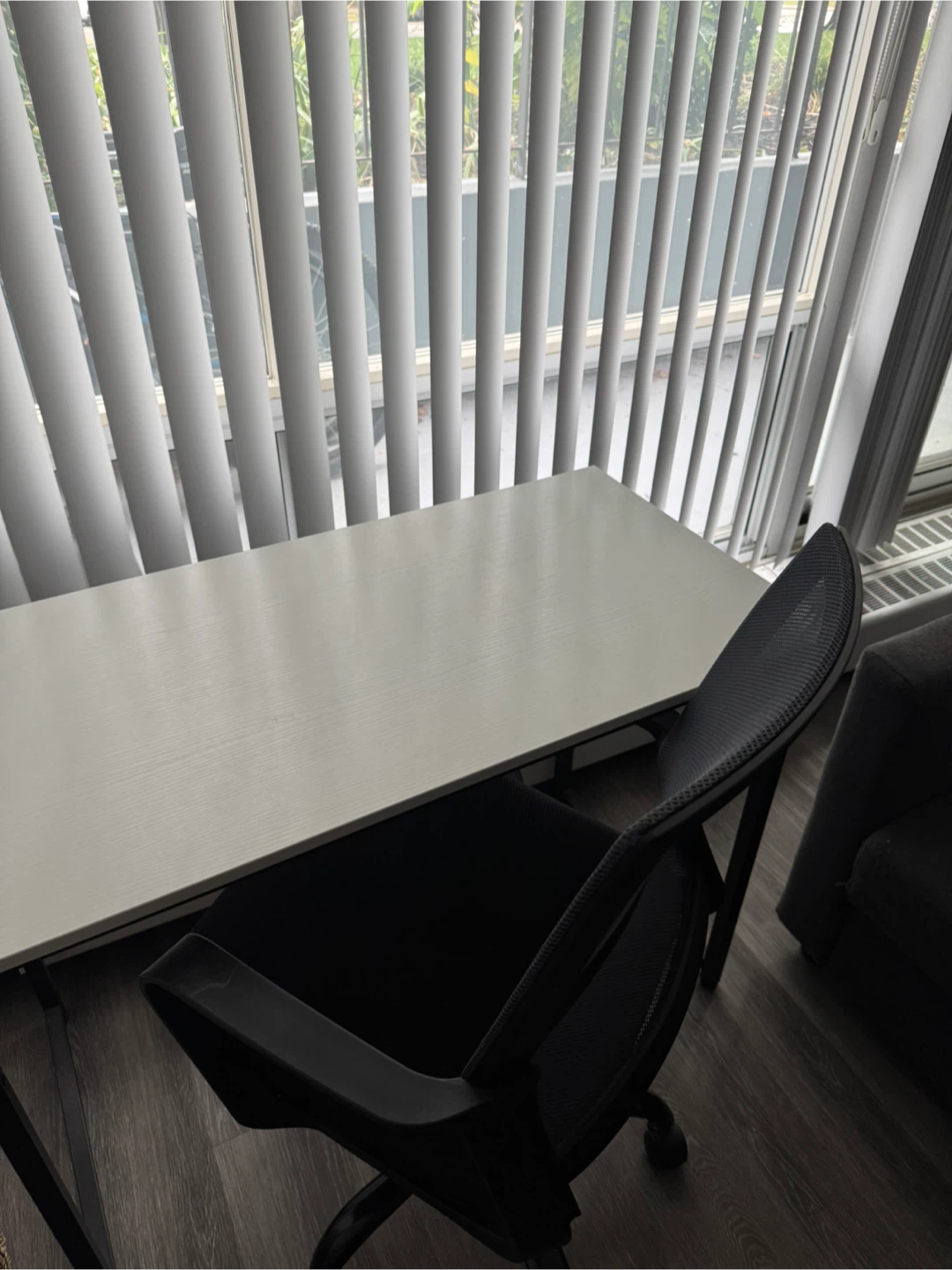Desk and Office Chair Set - photo 2