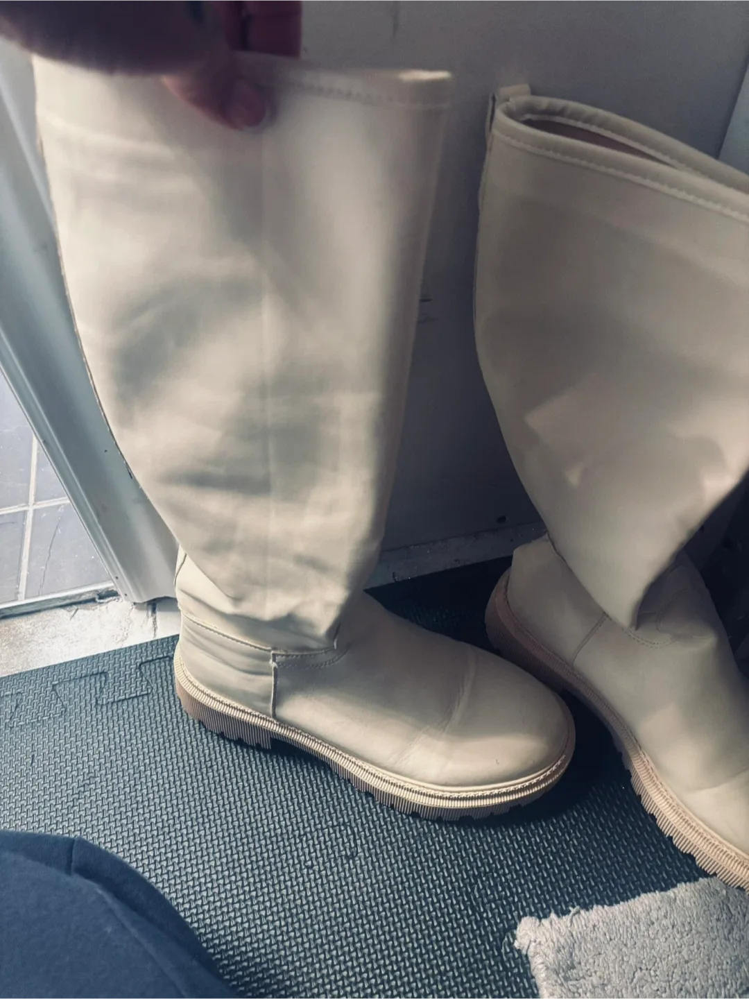 Beige Knee High Boots - Size 7 (EU 37) image indicator(2)