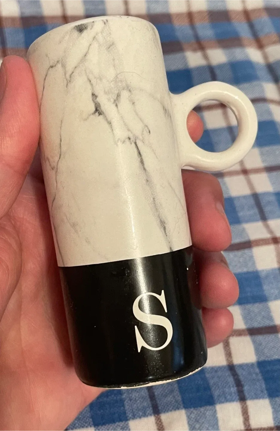🥕 Marble Salt & Pepper Shakers image indicator(2)