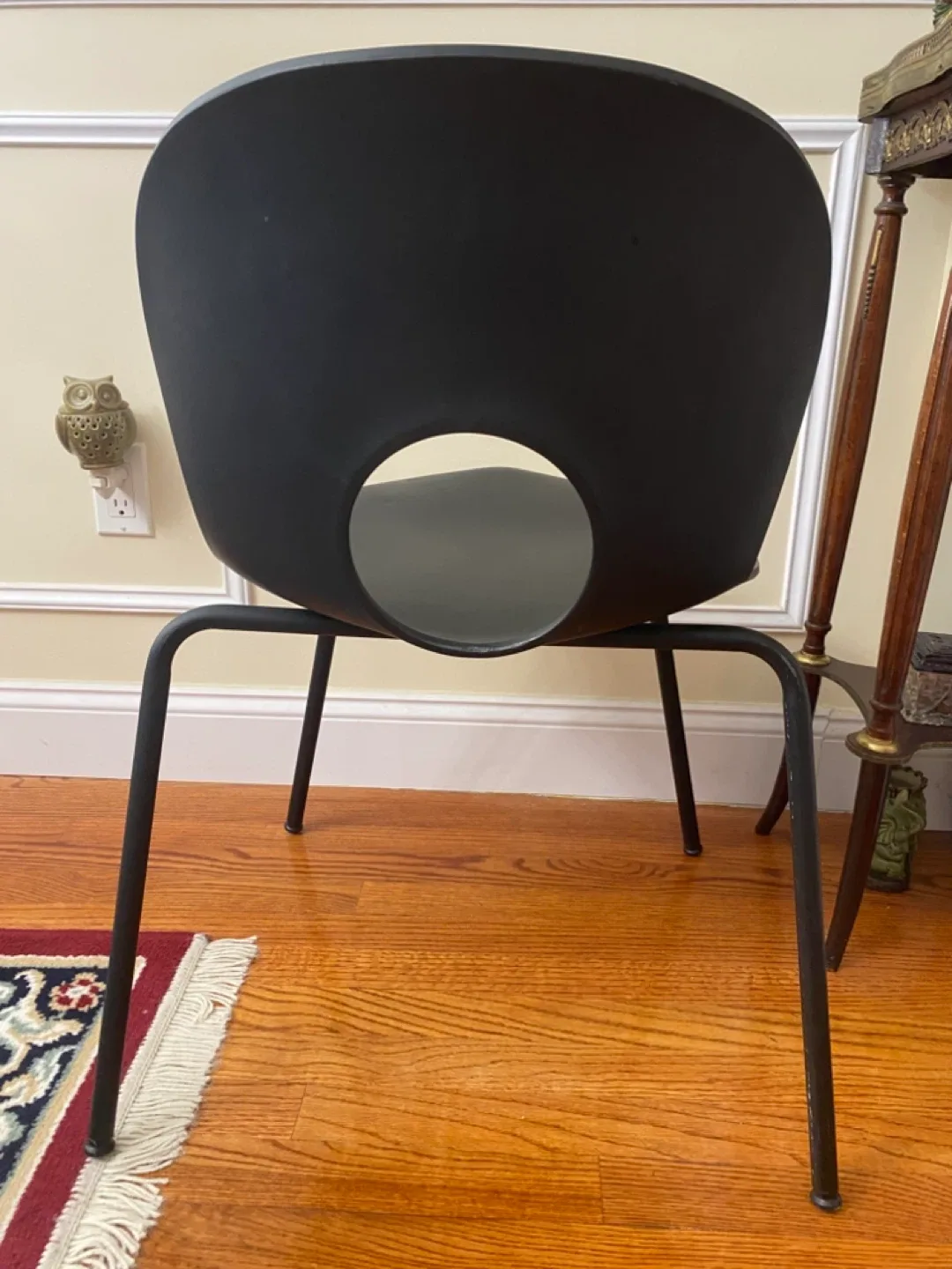 Black Hole Back Dining Chairs - Set of 4 image indicator(2)