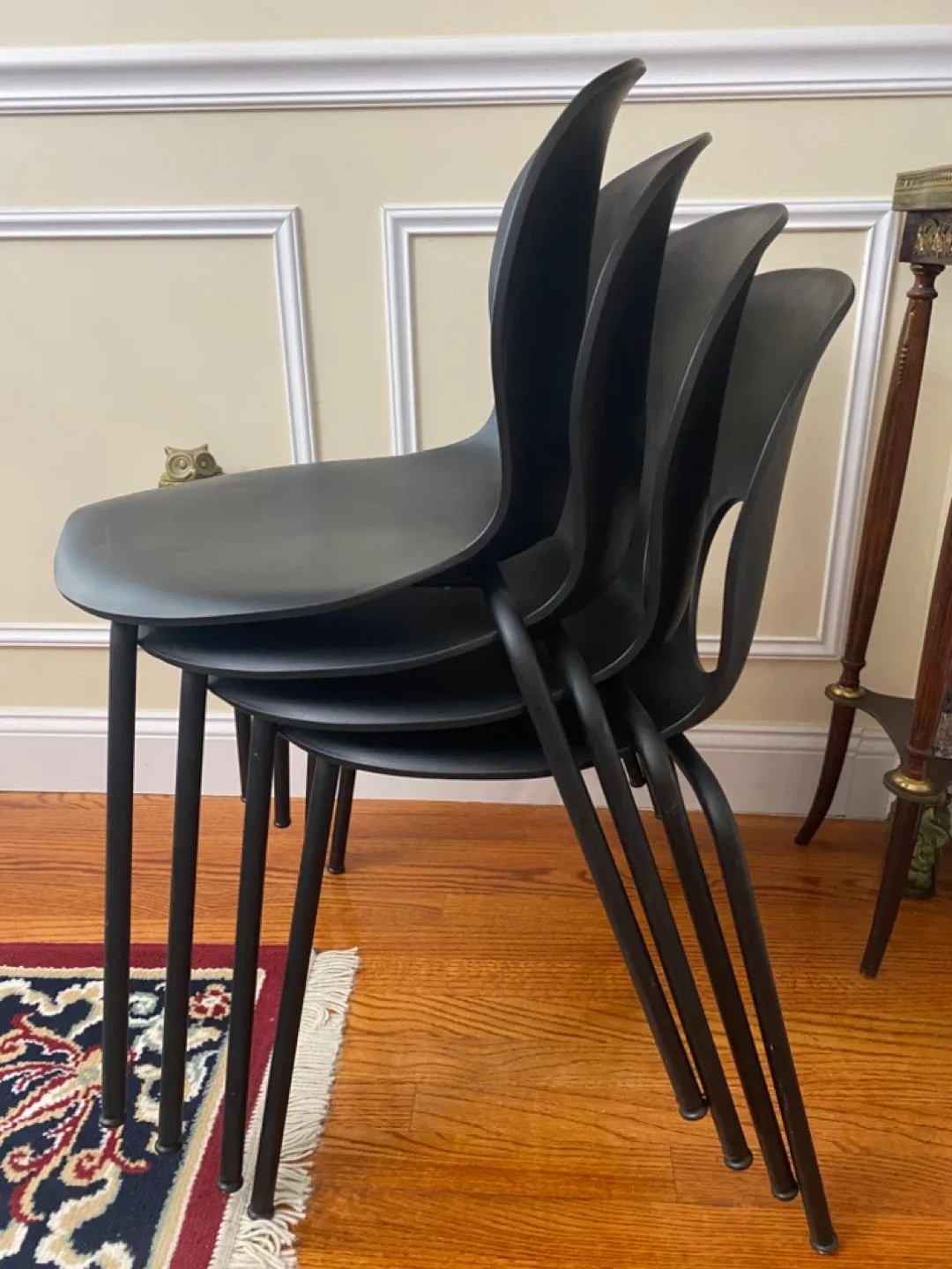 Black Hole Back Dining Chairs - Set of 4 image indicator(3)