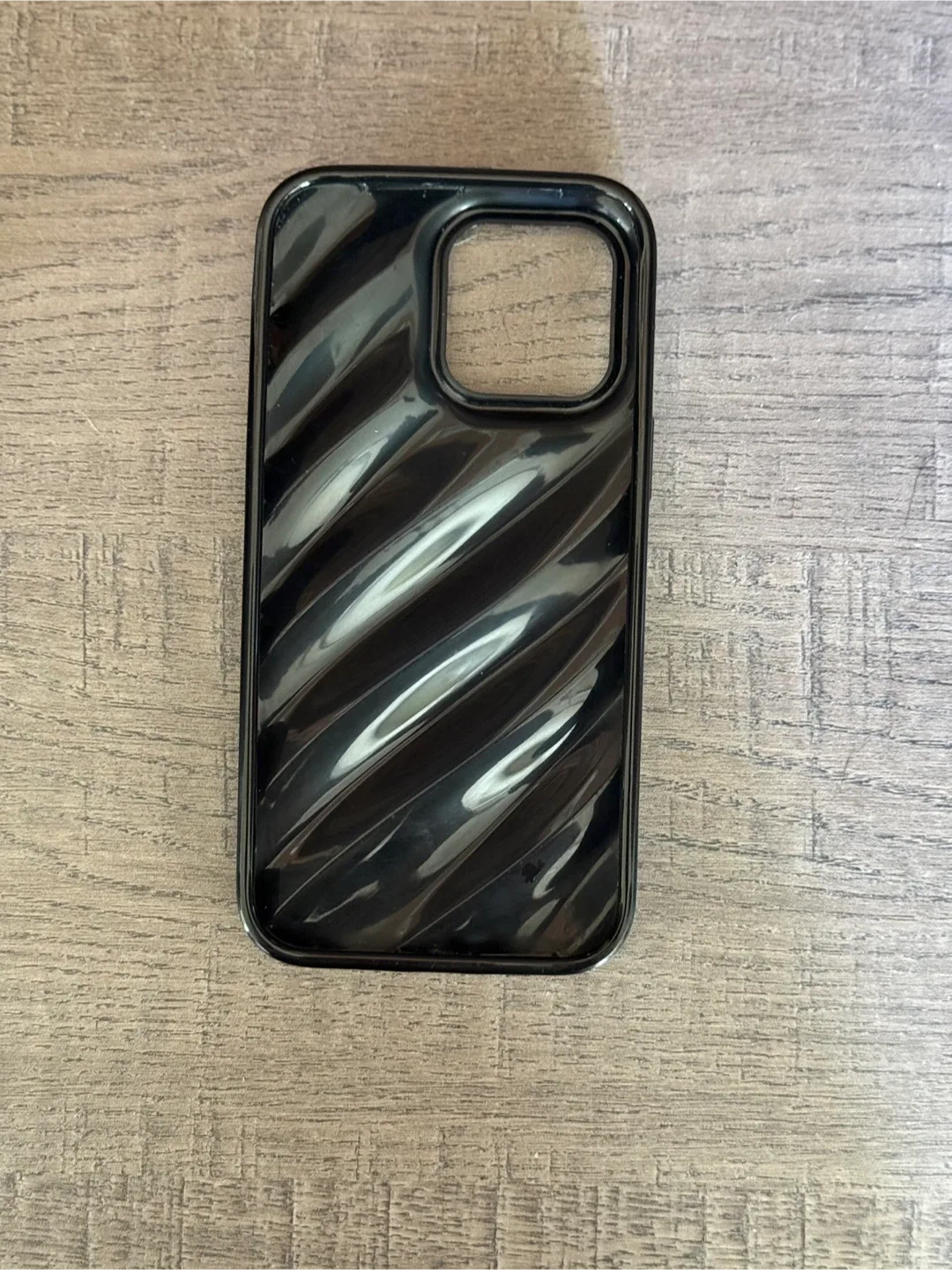 14 PRO MAX cases (floral & black) image indicator(3)