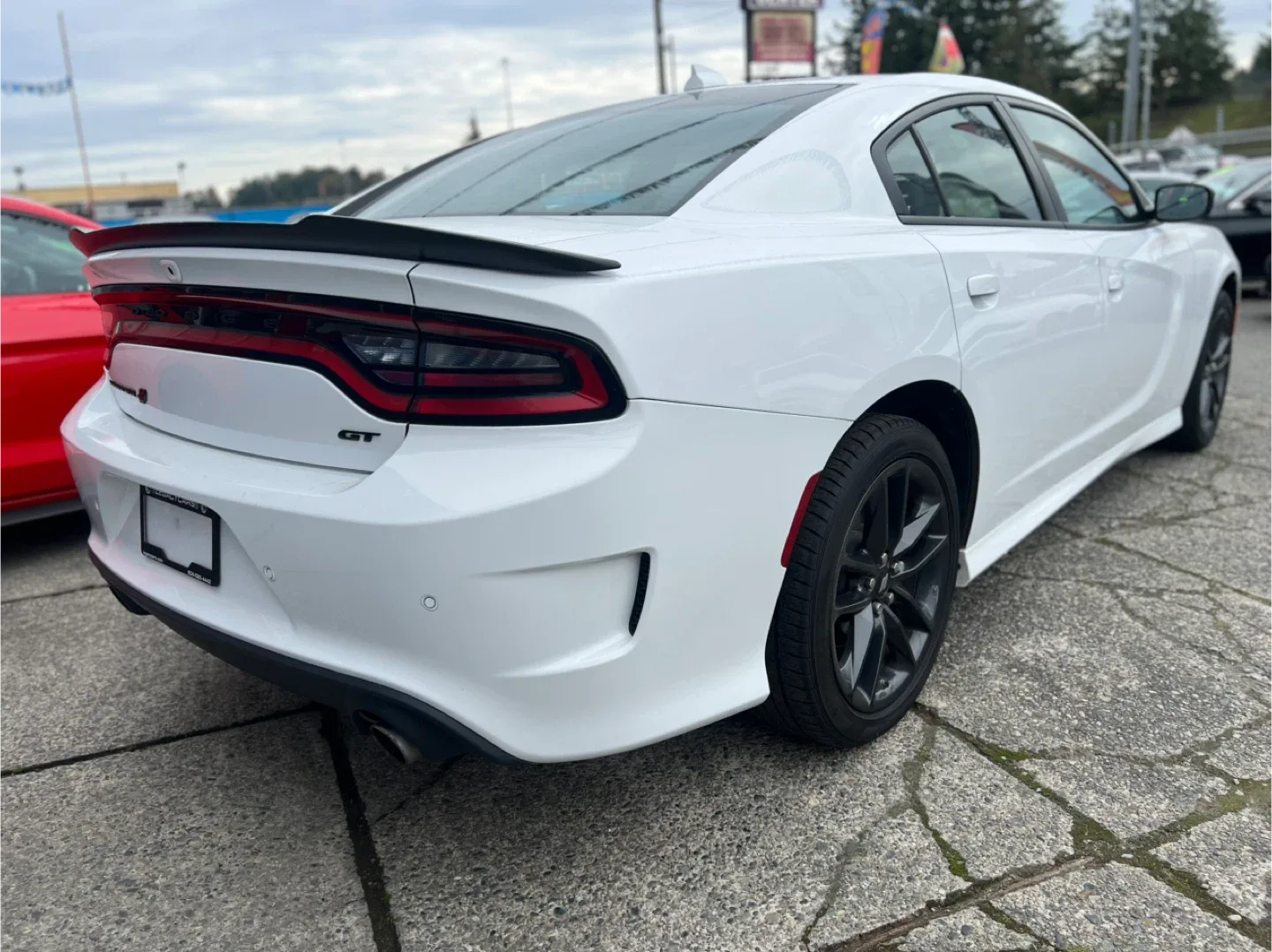 Dodge Charger GT - White image indicator(4)