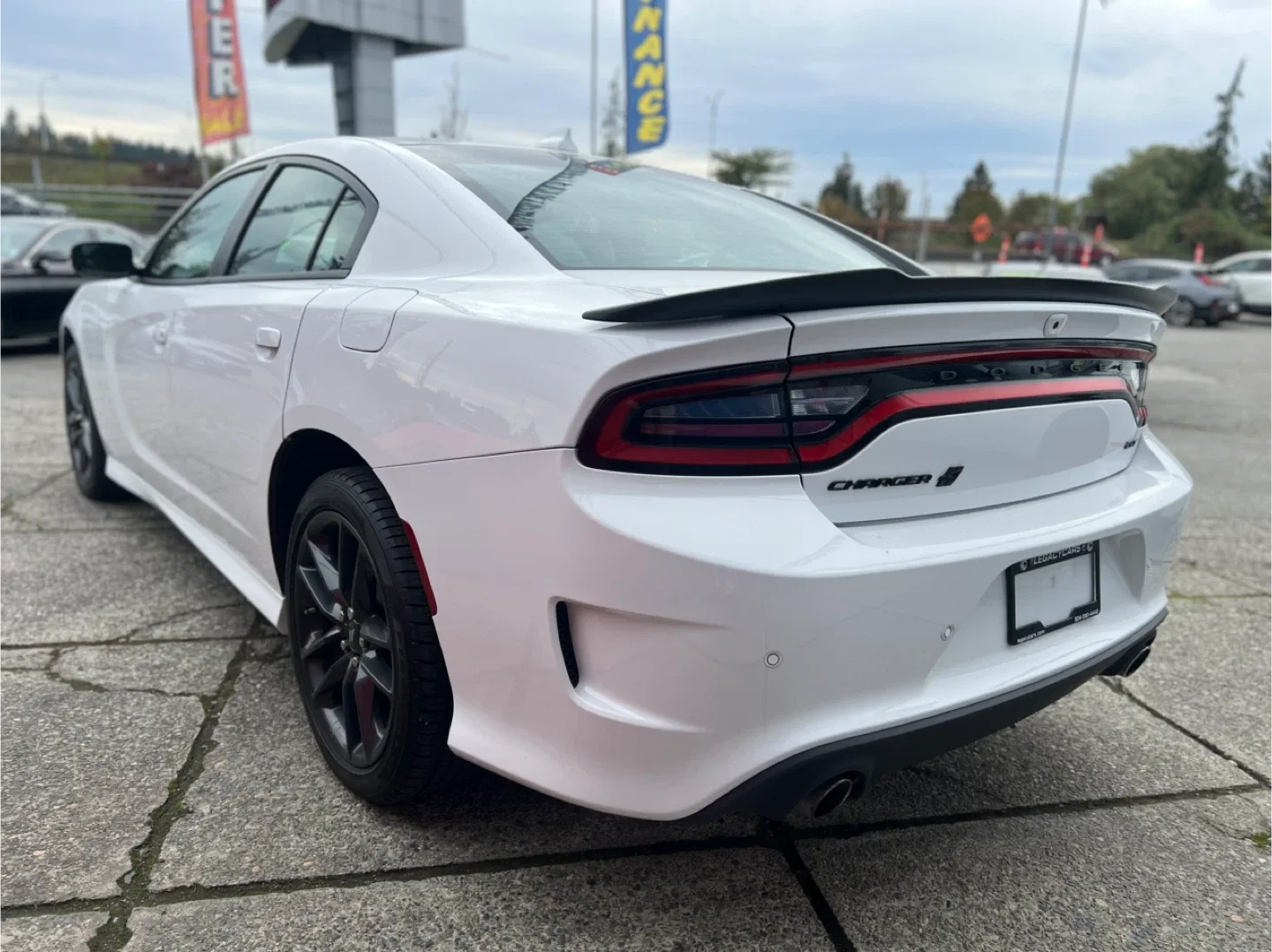 Dodge Charger GT - White image indicator(6)