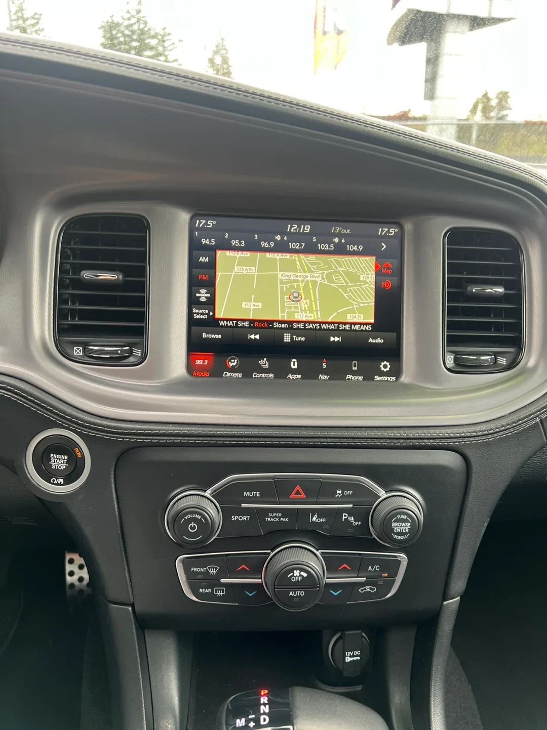 Dodge Charger GT - White image indicator(10)