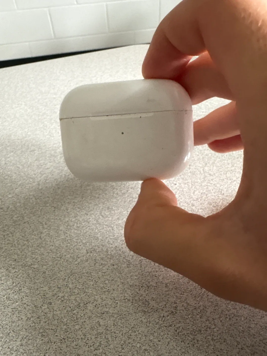 Apple AirPods Pro image indicator(2)