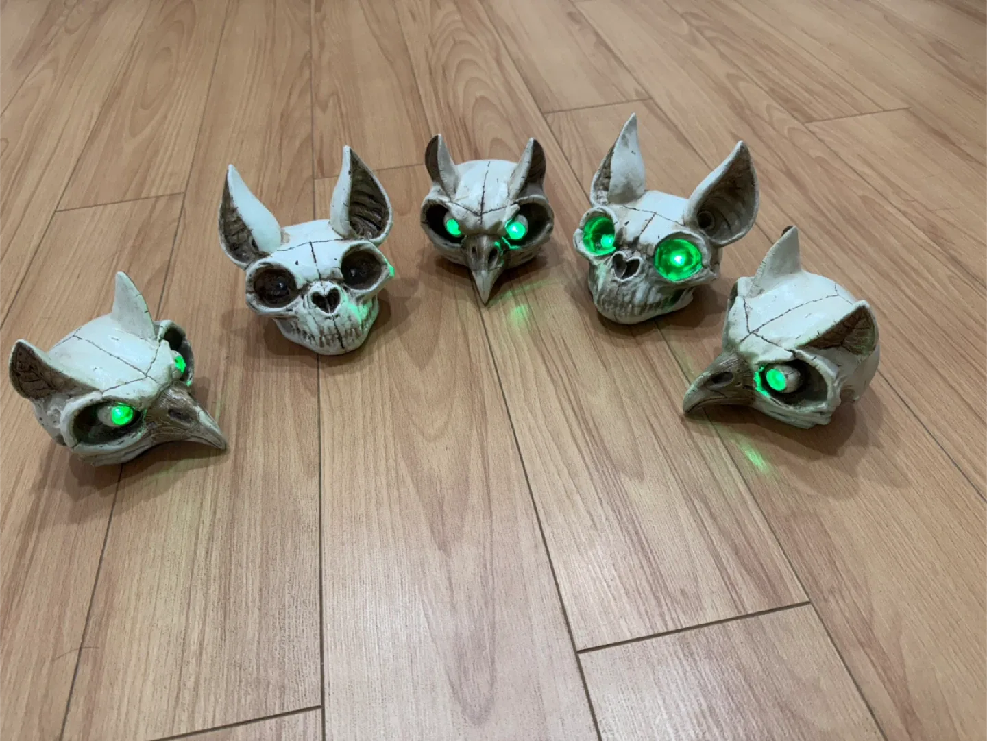 Light-Up Animal Skull Decoration image indicator(9)