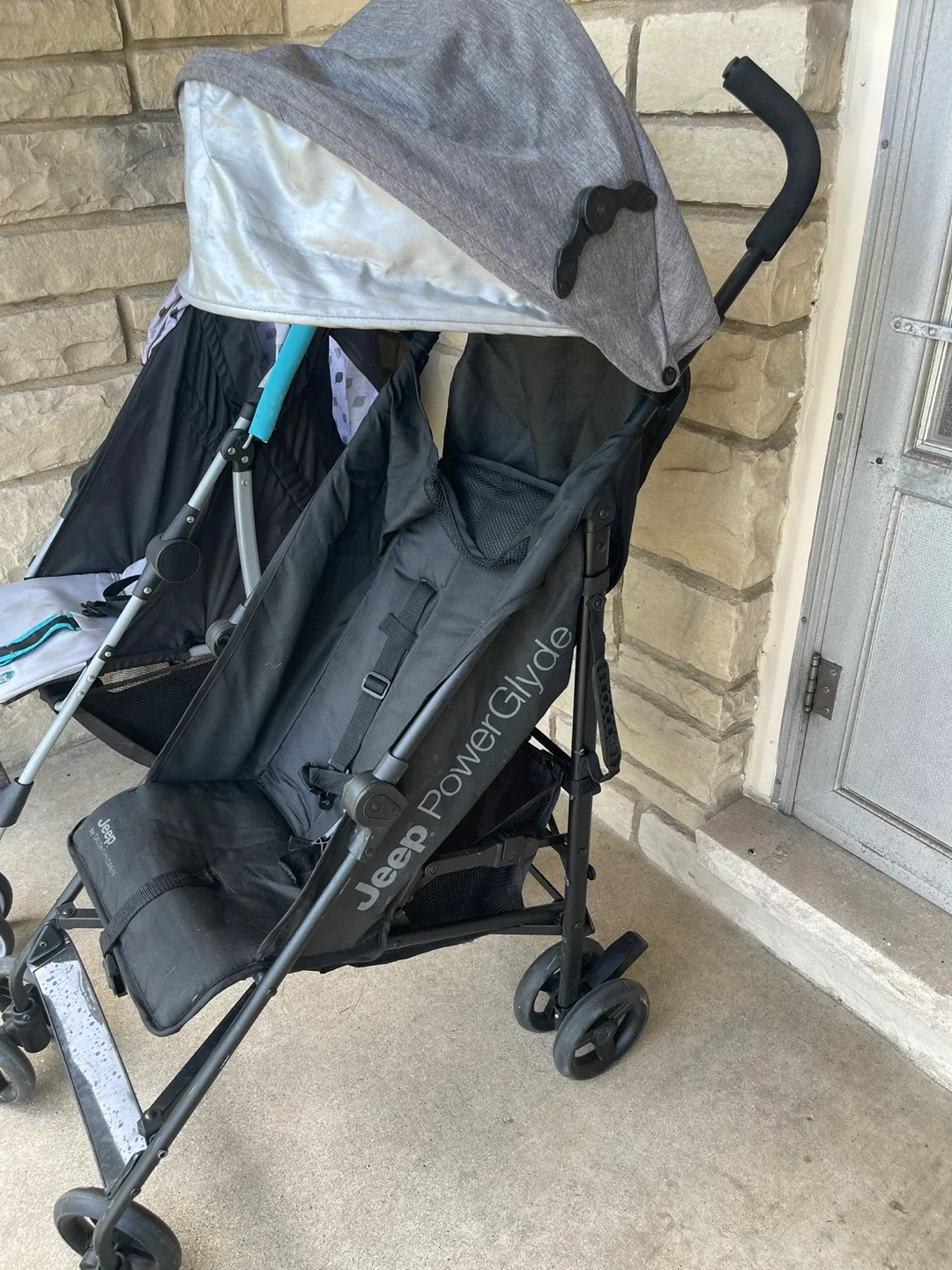 Jeep PowerGlyde Stroller - Black image indicator(3)