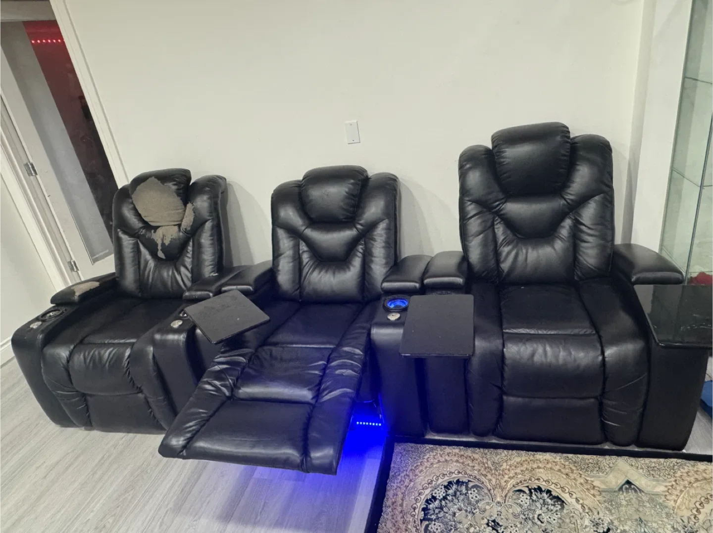 Black Leather Home Theatre Recliner Seats image indicator(2)