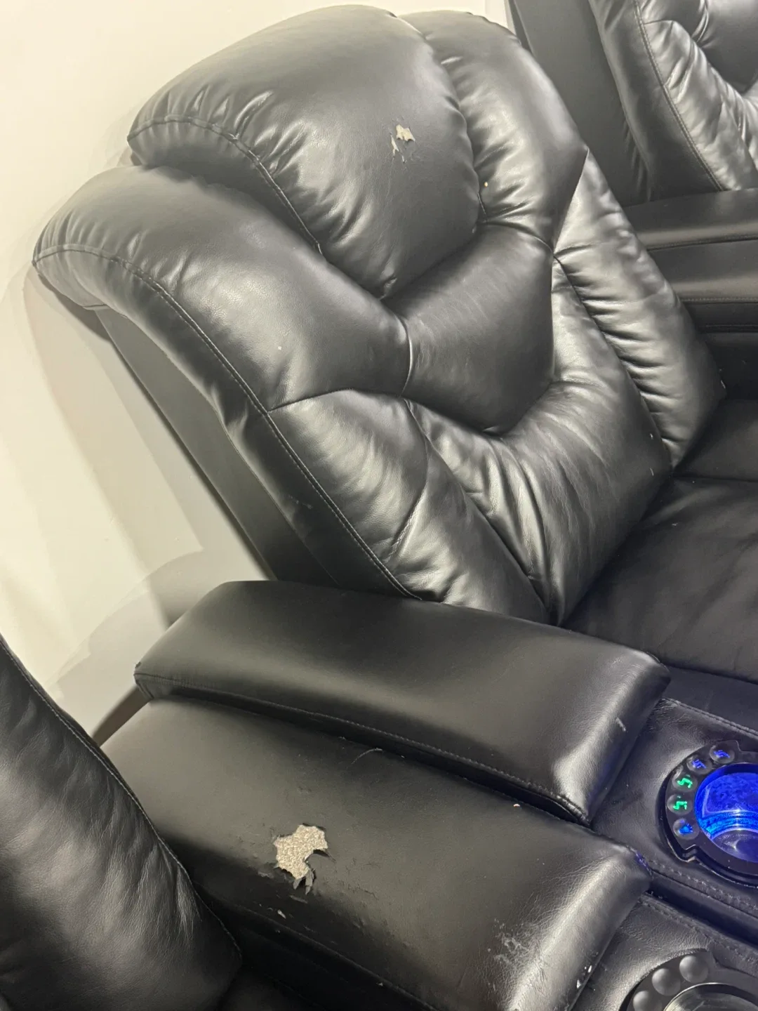 Black Leather Home Theatre Recliner Seats image indicator(6)