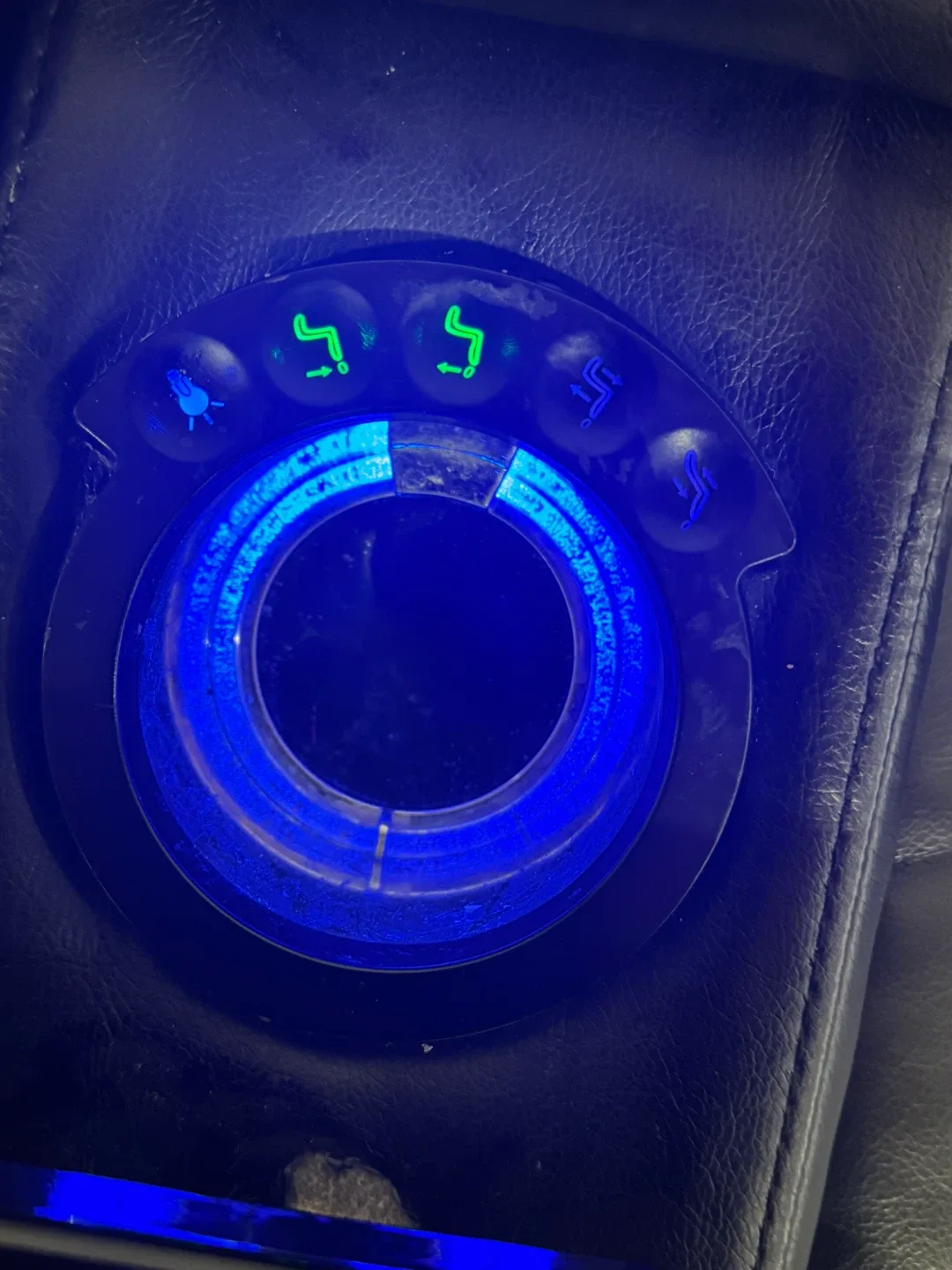 Black Leather Home Theatre Recliner Seats image indicator(8)