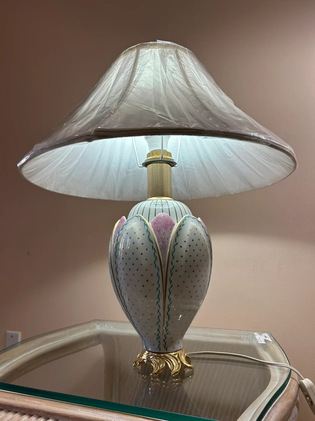 Mangani Porcelain Tulip Lamp image indicator(6)