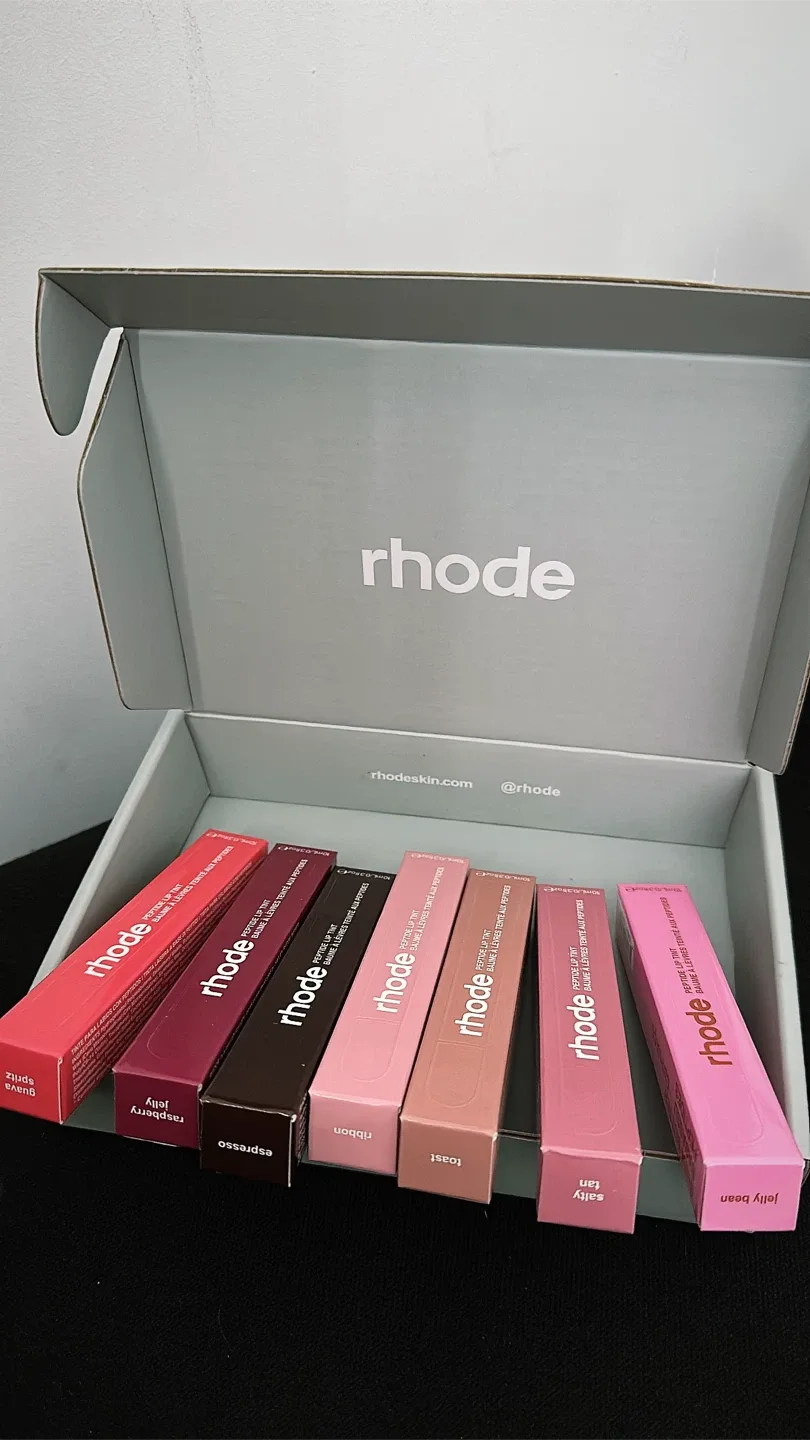 Rhode Peptide Lip Tint image indicator(3)