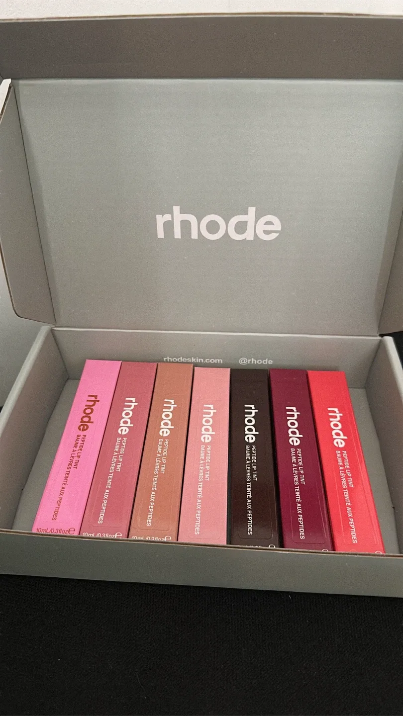 Rhode Peptide Lip Tint image indicator(4)