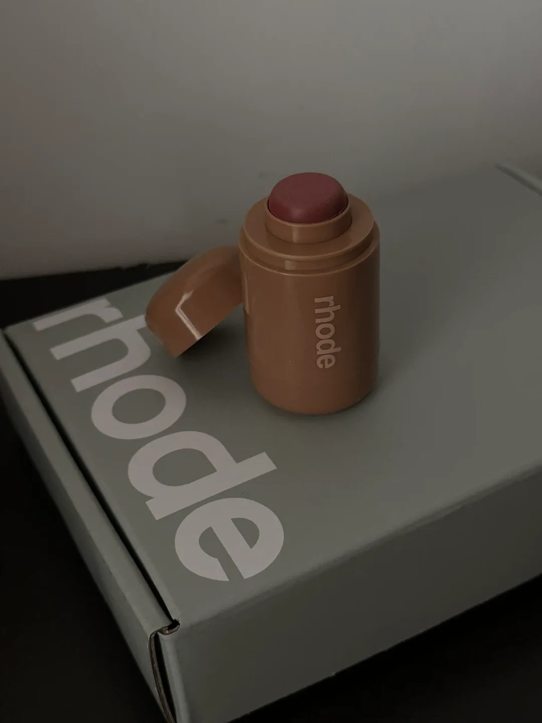 Rhode Pocket Blush - New in Box image indicator(3)