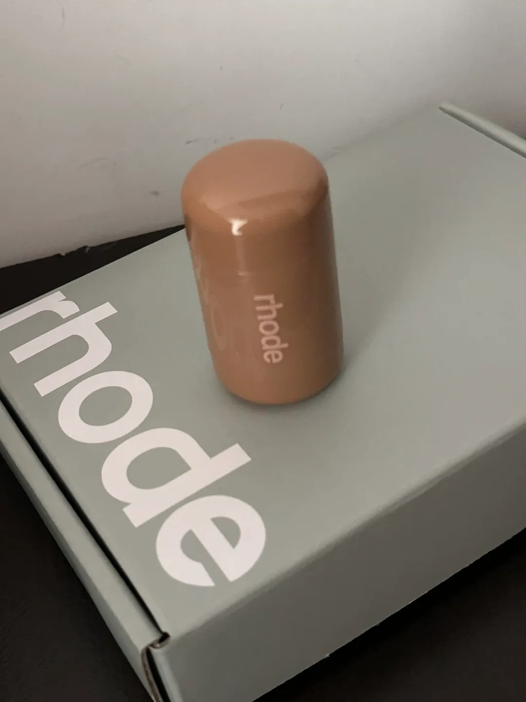 Rhode Pocket Blush - New in Box image indicator(4)