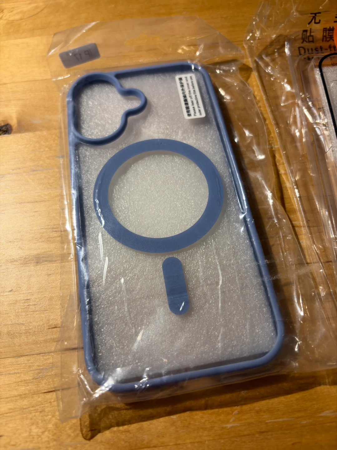 iPhone 17 Transparent MagSafe Case + Screen Protector - photo 3