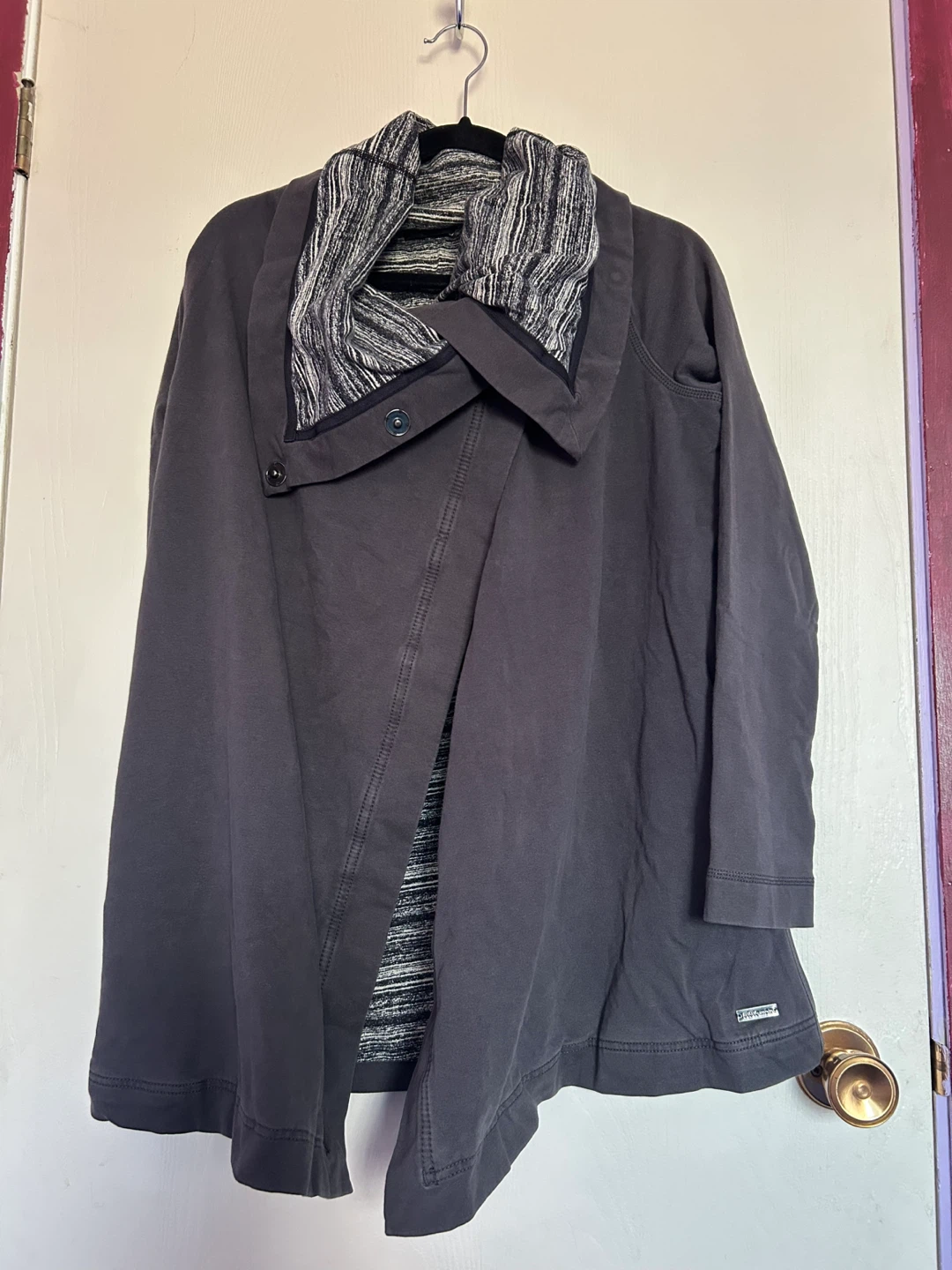 Lululemon Grey Jacket -Size 8 - photo 2