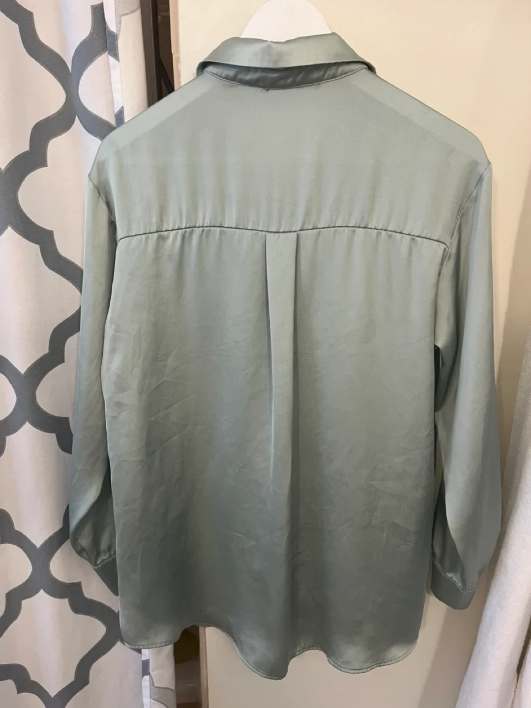 Zara Light Green Button-Up Shirt 🥕 image indicator(3)