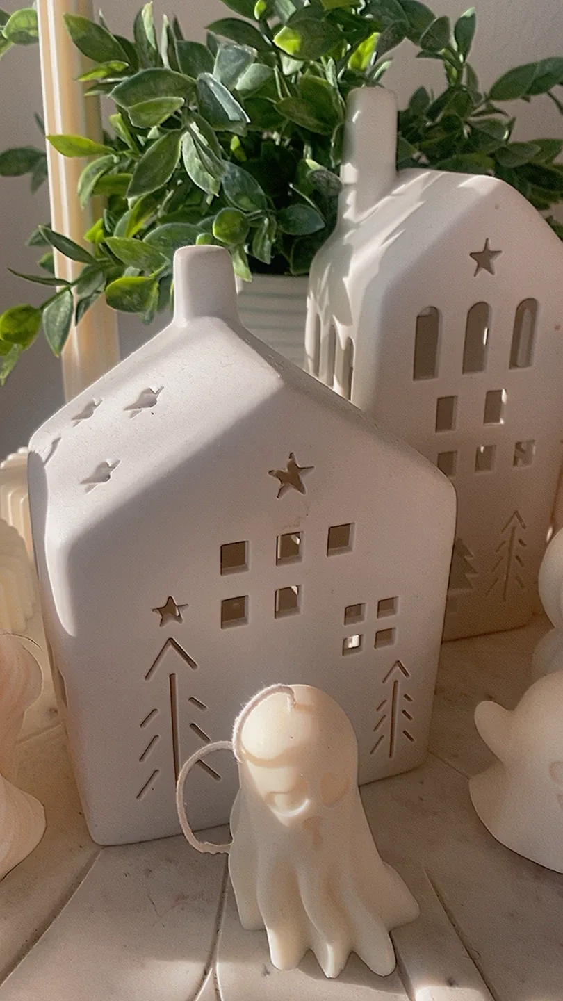 Ceramic House Candle Holders image indicator(2)