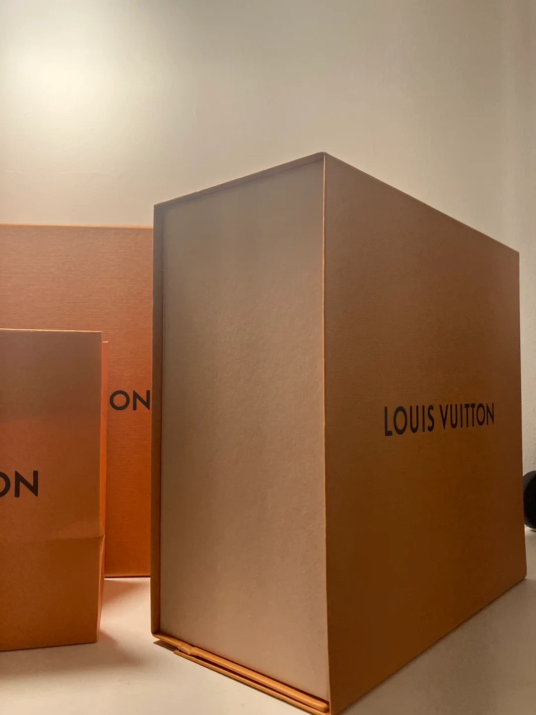 Designer Brand Bags and Boxes: Chanel, LV, Hermes, Tiffany & Co image indicator(3)