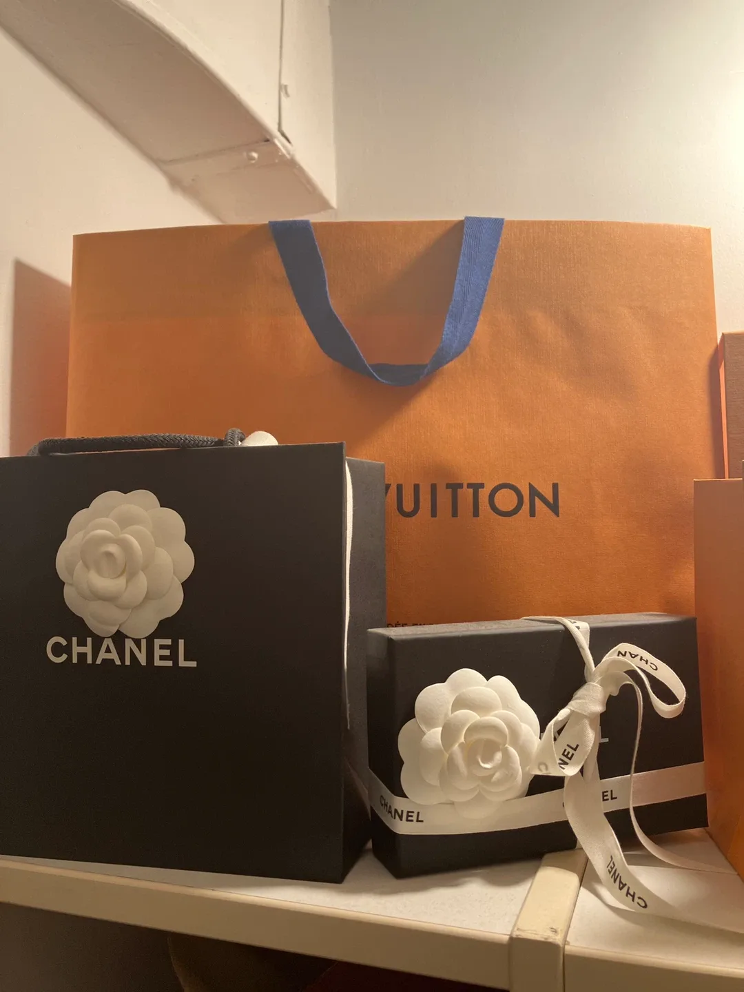 Designer Brand Bags and Boxes: Chanel, LV, Hermes, Tiffany & Co image indicator(2)