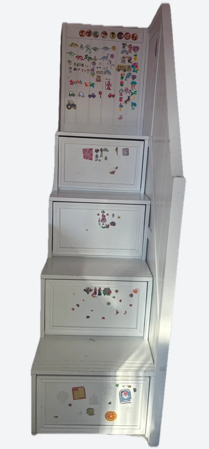 BEATRICE Kids White Staircase Dresser image indicator(2)