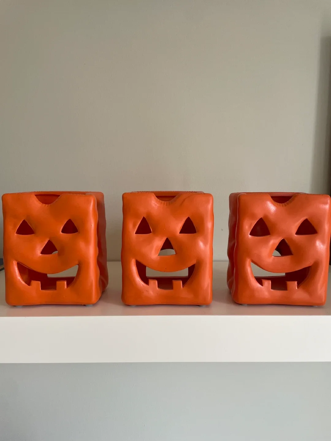 🥕Hallowe’en Pumpkin Ceramic Tea Light Holders thumbnail