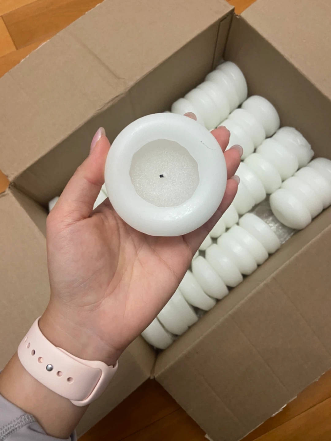 White Round Candles (Bulk) - photo 4