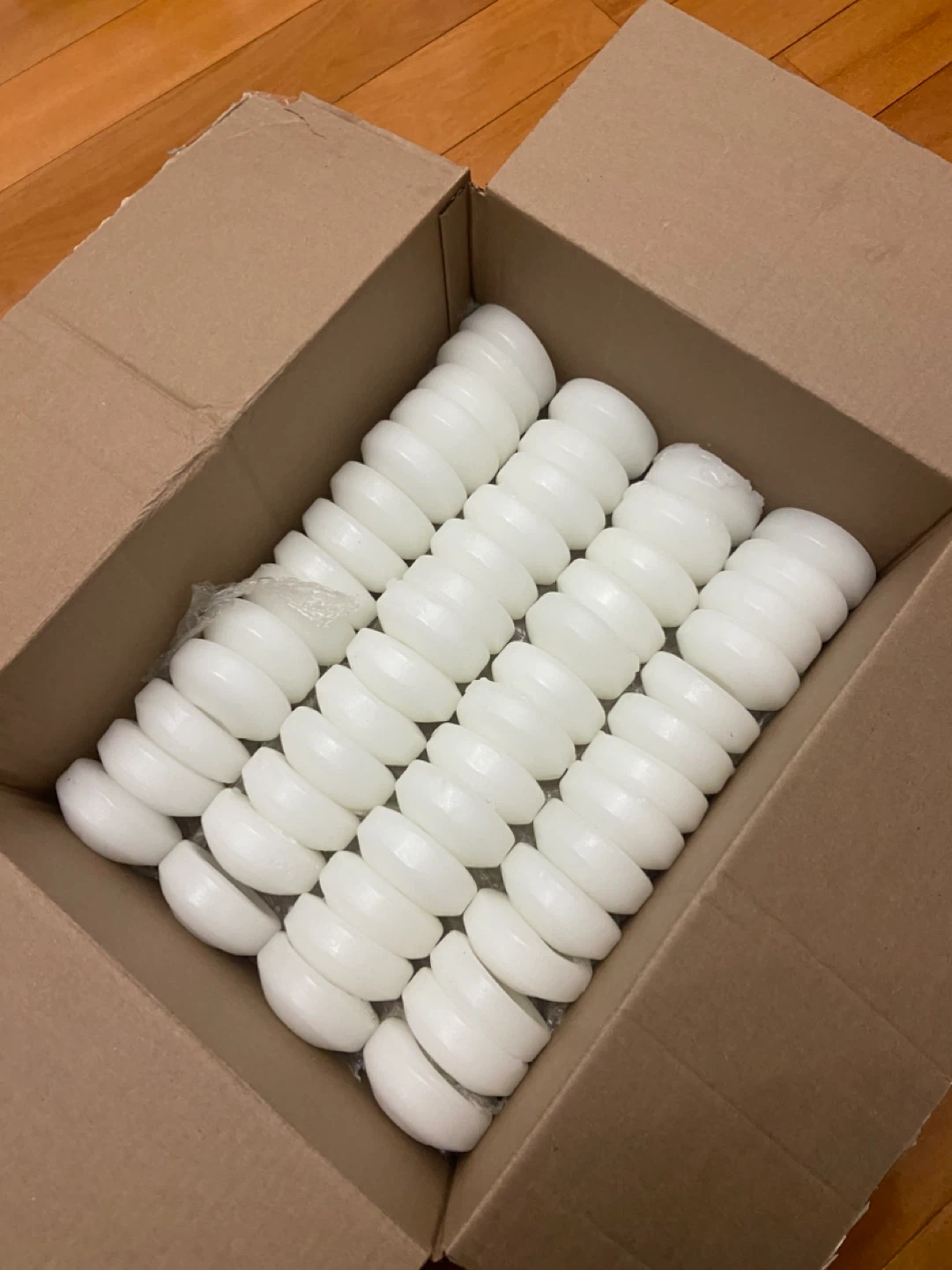 White Round Candles (Bulk)
